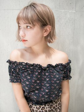 ルティア 池袋(Lutia) ハイトーンベージュボブスタイル