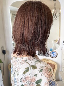 アミュレ ヘア サロン(Amule hair salon) 前髪ありくびれレイヤー外ハネチェリーブラウンミディ30代40代