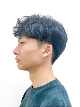 黄ぐまくん美容室 メンズ　ツーブロック