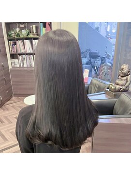 ラ タント(L'attente) 暗めグレージュカラー