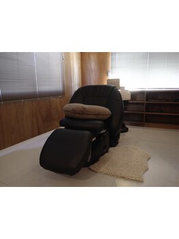 半個室のプライベート空間でゆったりと自分時間をお過ごしいただけます♪大型店が苦手な方にもオススメ☆