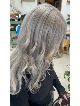 オリビアヘアー(OLIVIA HAIR) ハイトーンシルバーベージュ☆