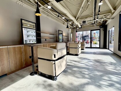 ソードリーフ ヘアーアンドスパ 鶴見店(swordlief hair&spa)の写真