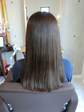 マシェリ(ma cherie) ナチュラルロング アッシュグレージュ