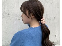 結んでも美しく。上品なシルエットで魅せる後ろ姿。