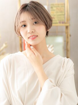 カバーヘア ブリス 大宮西口(COVER HAIR bliss) グレーベージュ外国人風前下がり丸みショートh4大宮20代30代40代