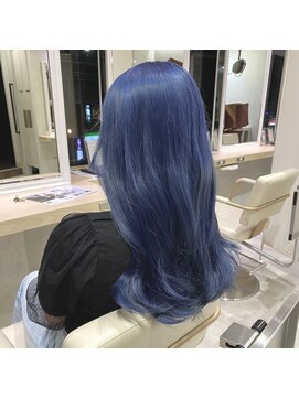 アッシュ 高津店(Ash) 透け感ディープブルー