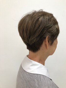 ジールヤマグチ 朝霧駅前店 【大西セレクト】バックスタイルセレクション 【白髪ぼかし】