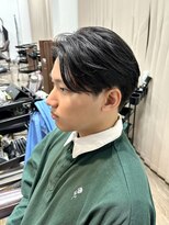 サロンド シルエット(SALON DE SILHOUETTE) センターパートスタイル