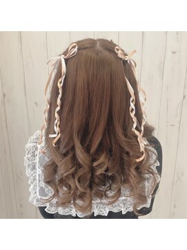 ルナクレセント (Luna crescent) 編み込みハーフツイン