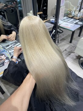 アミル(amiLe) ブロンド/ハイトーン/ブリーチ/D