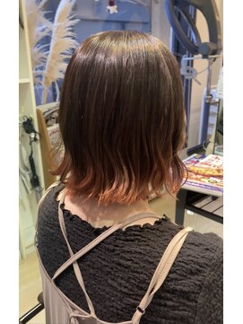 ハーティーモトヤワタ(hearty MOTOYAWATA) 外はねボブ×グラデーションカラー