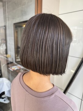 イニシオ(inicio) アッシュグレー×ミニボブ