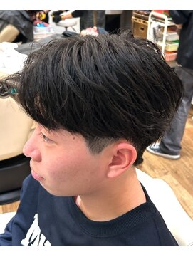 ヘアアンドフェイス ルースト(hair&face ROOST) 束感センタパート