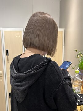 ヌーフェム(nuu fem) ミルクティーベージュ/ミルクティーグレージュ/ベージュカラー