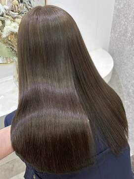 エス(Ess) 美髪/ワイドバング/ホワイトブロンド[髪質改善/ヘアセット/大宮]