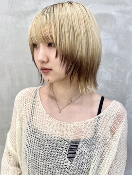 ダブルトーキョー シブヤ(W-TOKYO SHIBUYA) ショートウルフカットハイトーンブリーチエンドカラーブロンド