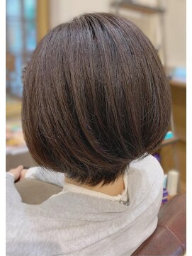ヘアーズ ロッソ(hair's ROSSO) 落ち着いた大人のショートヘア[30代40代50代]