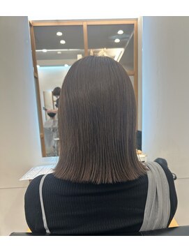  リュクスバトーバイトリコ 船橋南口店(Luxe BATEAU by tricot) オリーブグレージュ