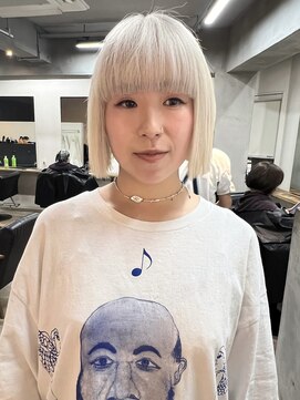 ソイ 下北沢(soi) white blonde