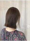 艶感ナチュラル切っぱなしボブ