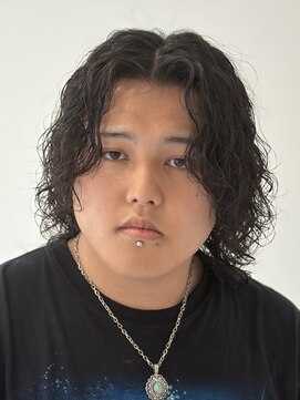 リベラル(liberal) ミディアムスパイラルパーマ