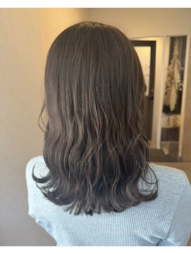 ロッカヘアエジェ(ROCCA hair eje.) くすみグレージュ×くびれミディイメチェン