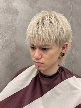 フジヤマバーバーショップ アジト(FUJIYAMA BARBER SHOP ajito) ホワイトブロンド×マッシュウルフ メンズ/明石/西明石/大久保