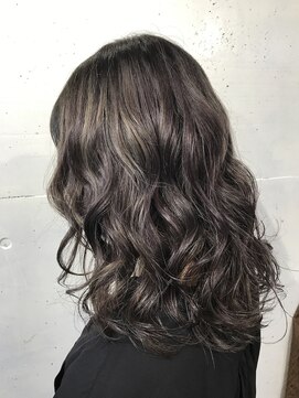 アンダーバー(UNDRvr) モカグレージュ