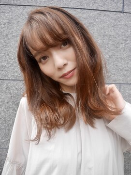シュシュ(shushu) 外人風ナチュラルロングヘア　【有海一生】