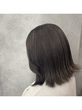 ヘアサロンM 新宿 アッシュグレージュ