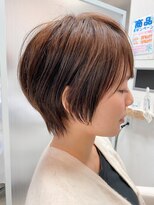 にしはら 美容室 【倉地雄介】前髪ありの大人ショートボブ