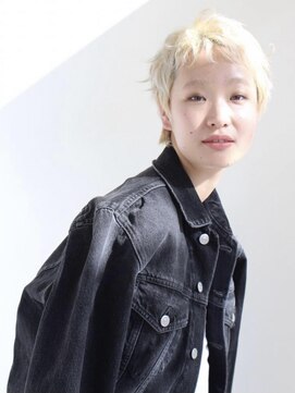 トップヘアー アヴェニュー 刈谷(TOPHAIR Avenue) ハイトーンショート/メンズライク/前髪パーマ/ハイトーンカラー