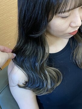 シェリー(Cherie) イヤリングカラー　グレージュ×ベージュ