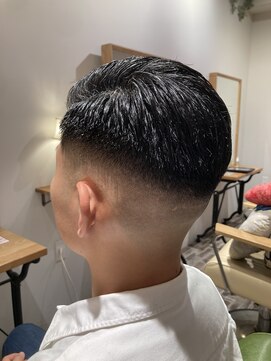 リリーコナー 武蔵小杉(LilyConnor) 武蔵小杉/メンズ/ヘッドスパ/眉毛/バーバー/