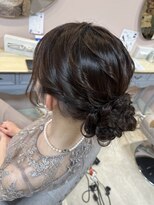 プーペ(pupe)&nbsp;つやつやシニヨン