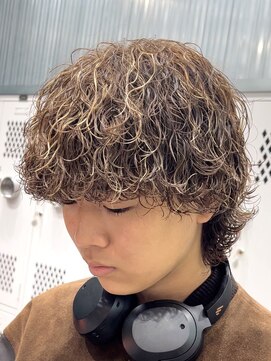 フィフス トウキョウ (fifth TOKYO) メンズハイライトメンズメッシュ渋谷メンズマッシュウルフパーマ