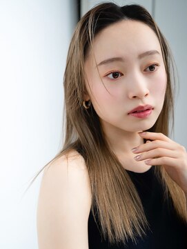 エインアンリー 表参道(AIN.ANLY.) 長めバング薄めバングミルクティーアッシュフェイスレイヤー