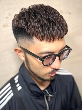 ヒロギンザプレミアムバーバースパ パレスホテル店(HIRO GINZA) スキンフェード×形状記憶パーマ