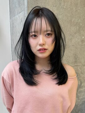 ミリ(mm) レイヤーカット/ウェットヘア/ミディアムレイヤー