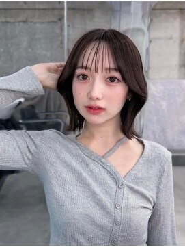 フィヴェント(Fivent) 大人ガーリー似合わせカットミディアムレイヤーダークアッシュ