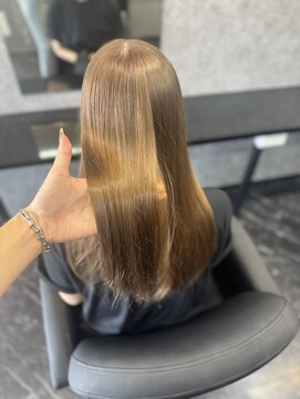 アンダーバー(UNDRvr) 赤味なし　ハイトーンベージュ