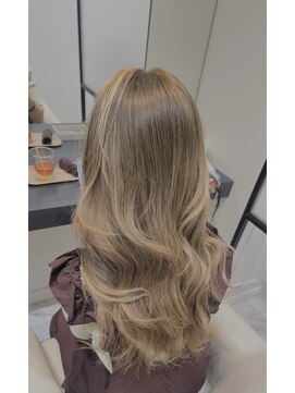 ジ オスカー(THE OSCAR) バレイヤージュ　ハイトーンカラー