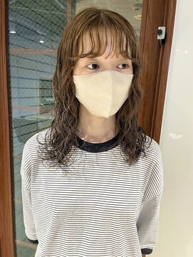 コフィー バイ メルト 吉祥寺(cofy by melt) 【三ツ井純】ニュアンスパーマ ミディアムヘア オリーブグレー