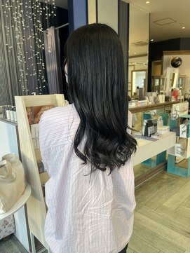 コワファースト 大分(COIFF1RST) グレー強めのブルージュカラー