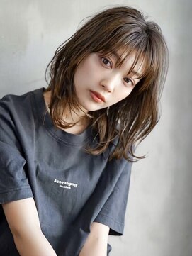 ギークス(GEEKS) 【GEEKS渋谷】冬カラー/艶グレージュ/20代30代/伸ばしかけロング