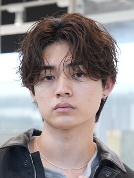 バイフィフス 原宿/表参道(by fifth) 原宿ルーズパーマシャドウパーマルーズショートセンターパート