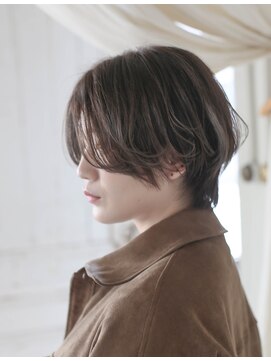 ホワイトルーム(White Room) 王道ショート＋ベージュハイライト