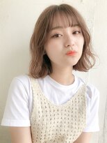 ルティア(Lutia)&nbsp;小顔かわいい　切りっぱなしボブ ミルクベージュ