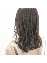 ベルフェミンアプレ(Belle femin Apres)&nbsp;グレージュカラー_セミロング